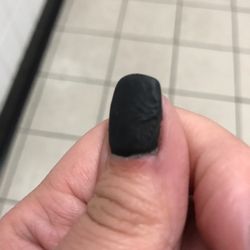 Tami Family Nails - Bumpy matte nails that are awful