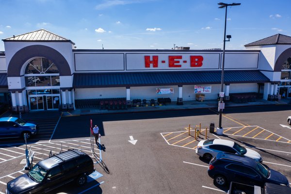 H-E-B by null