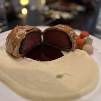 Gordon Ramsay Hell's Kitchen - Beef Wellington - New American Near Me - Miami, Florida Gordon Ramsay Hell's Kitchen - Beef Wellington - New American Near Me - Miami, Florida