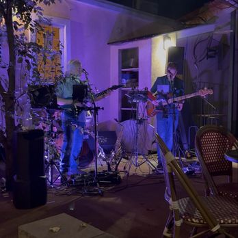Red Fox Restaurant & Bar - Band for tonight - Sandwiches Near Me - Middletown, Connecticut Red Fox Restaurant & Bar - Band for tonight - Sandwiches Near Me - Middletown, Connecticut