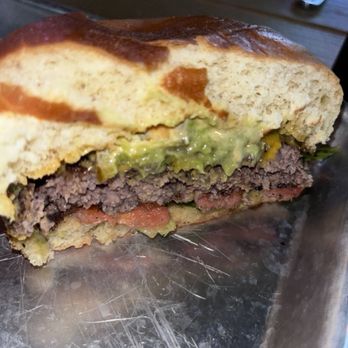 Mannys - Jalapeño/guacamole burger - Beer Bar Near Me - Augusta, Georgia