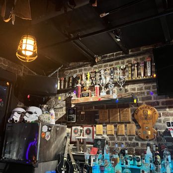 Rogue Water Tap House - Bars Near Me - Savannah, Georgia Rogue Water Tap House - Bars Near Me - Savannah, Georgia