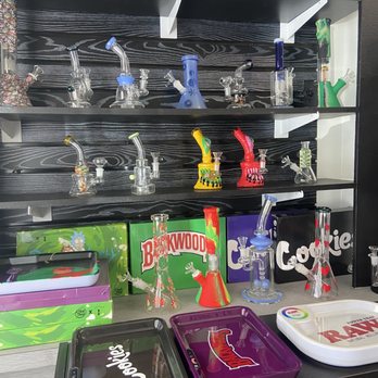Dream Smokes - Tobacco Shops Near Me - Glendale, California