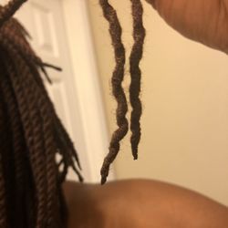 Beauty World Braiding Salon - Hair unraveling after less than one day.