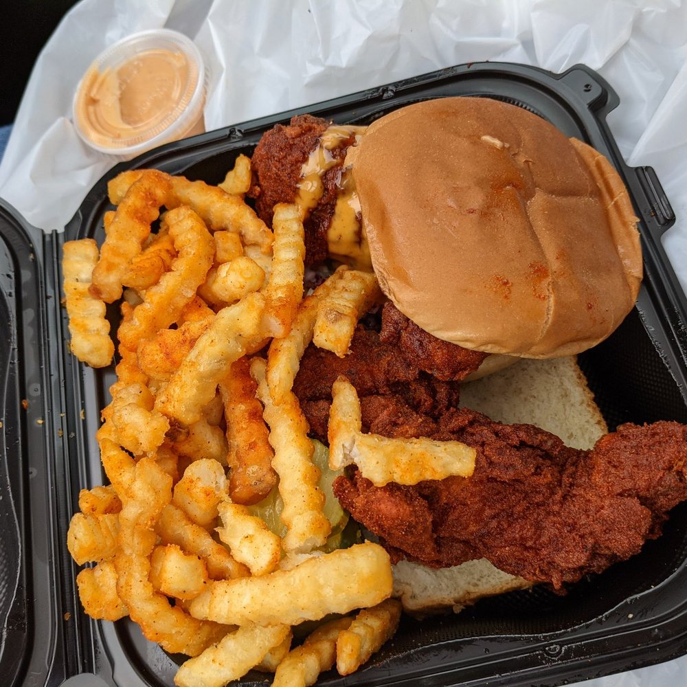 Dave's Hot Chicken - Slider and tender combo #3 - Chicken Shop Near Me - Tualatin, Oregon