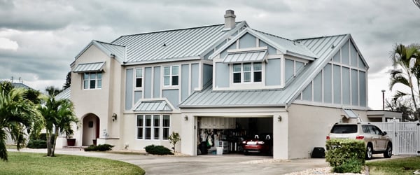 Total Home Roofing Logo