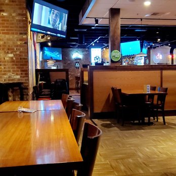 Old Chicago Pizza + Taproom - Pizza Near Me - Missoula, Montana Old Chicago Pizza + Taproom - Pizza Near Me - Missoula, Montana