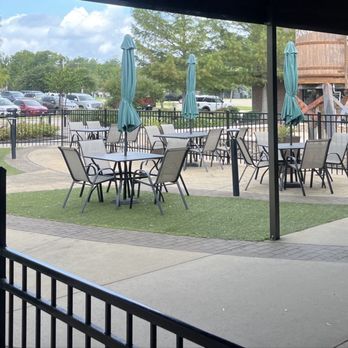 LaCascio’s Scratch Italian - Outdoor patio - Italian Near Me - Lindale, Texas