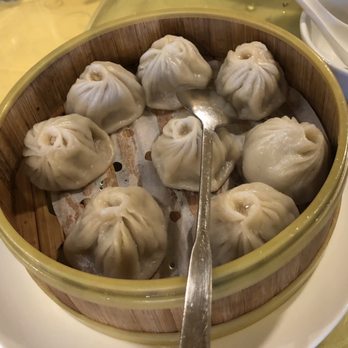 Royal Cuisine - "Xiao Long bao" soup dumplings with pork fillings. Ok! - Chinese Near Me - Cupertino, California Royal Cuisine - "Xiao Long bao" soup dumplings with pork fillings. Ok! - Chinese Near Me - Cupertino, California