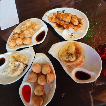 Sushi World - Japanese Near Me - Chicago, Illinois