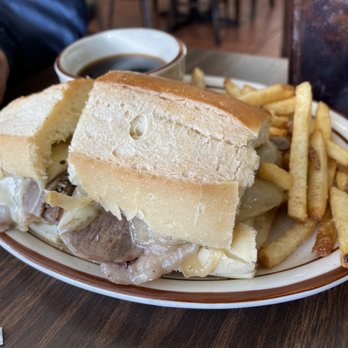 Villa Basque Café - Lamb sandwich - Delis Near Me - Carson City, Nevada