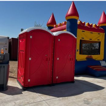 Platinum Portable Restrooms - Portable Toilet Services Near Me - Bakersfield, California Platinum Portable Restrooms - Portable Toilet Services Near Me - Bakersfield, California