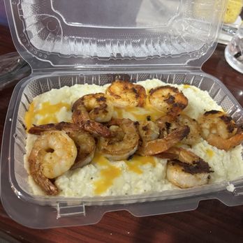 Oohh's and Aahh's - Shrimp & Grits - American Near Me - Washington, DC, District of Columbia