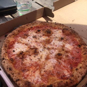 Roberta's - Famous Original Pizza - Pizza Near Me - Brooklyn, New York