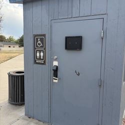 Cottonwood Park - Bathroom onsite.