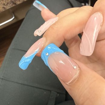 Lux Nails & Spa - Lifting acrylic missing gems - Nail Salons Near Me - Azusa, California