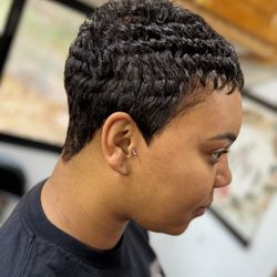 Salon of Elegance Moblie hair Salon - Custom cuts and style