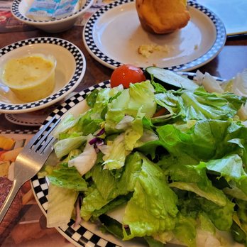 Black Bear Diner Fullerton - Garden salad - American Near Me - Fullerton, California