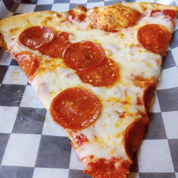 Quincy Hall - Pepperoni pizza - Pizza Near Me - Arlington, Virginia Quincy Hall - Pepperoni pizza - Pizza Near Me - Arlington, Virginia