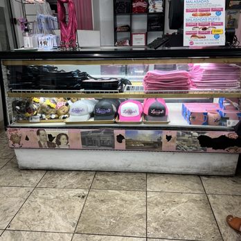 Leonard's Bakery - Merchandise - Bakeries Near Me - Honolulu, Hawaii