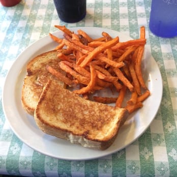 Lisa's Radial Cafe - Grilled cheese with sweet potato fries - Breakfast & Brunch Near Me - Omaha, Nebraska Lisa's Radial Cafe - Grilled cheese with sweet potato fries - Breakfast & Brunch Near Me - Omaha, Nebraska
