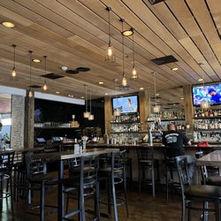 Flames Restaurant - Bar area