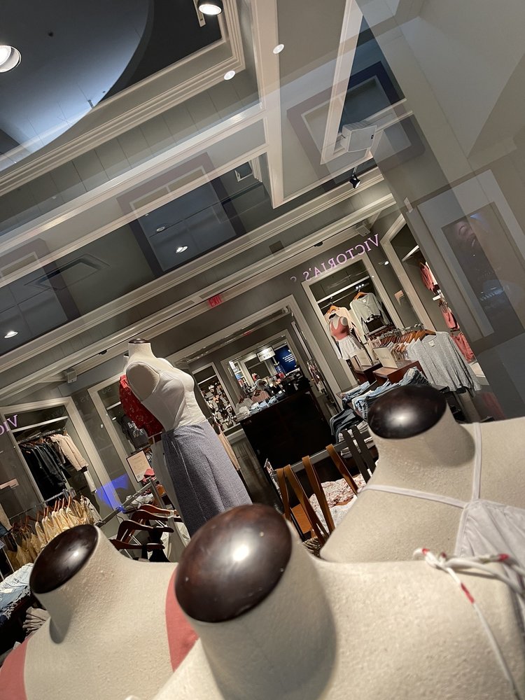 ABERCROMBIE & FITCH 10 Reviews 2701 Ming Ave, Bakersfield