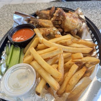 Primo Grill Pizza & Pasta - Wings - Pasta Shops Near Me - Leeds, Alabama Primo Grill Pizza & Pasta - Wings - Pasta Shops Near Me - Leeds, Alabama