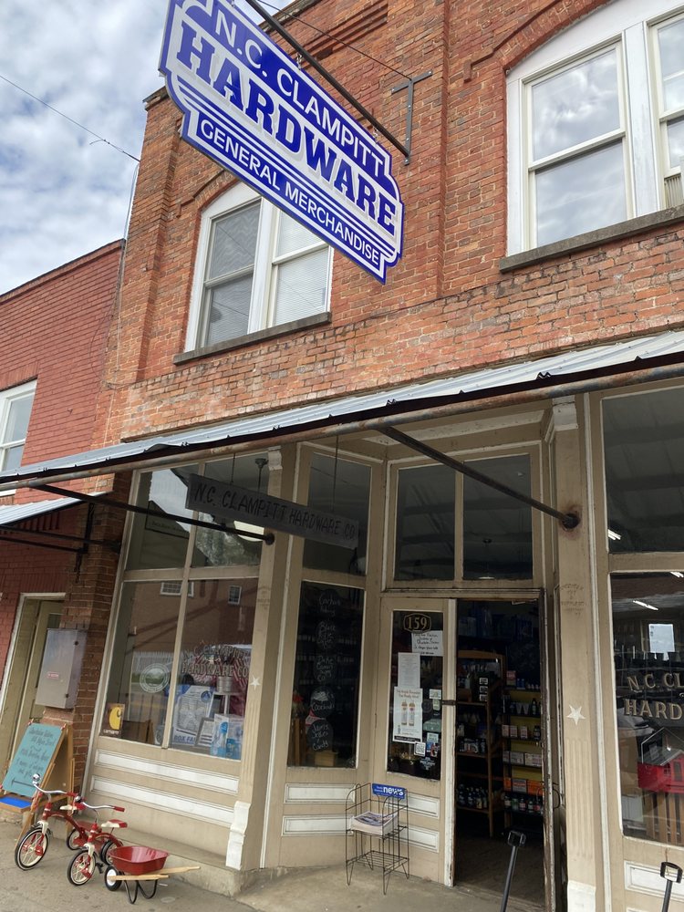 Slide of Elder's Ace Hardware - Bryson City