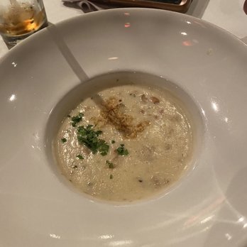 Cutters Crabhouse - Pacific Northwest Clam Chowder - Seafood Near Me - Seattle, Washington Cutters Crabhouse - Pacific Northwest Clam Chowder - Seafood Near Me - Seattle, Washington