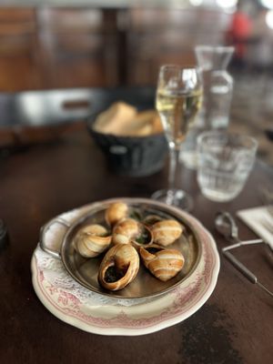 Les Antiquaires by null