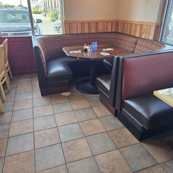 Royal Dragon - Large corner booth - Chinese Near Me - Roy, Utah Royal Dragon - Large corner booth - Chinese Near Me - Roy, Utah