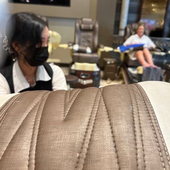 Castle Nail Bar - Nail Salons Near Me - Bellevue, Washington