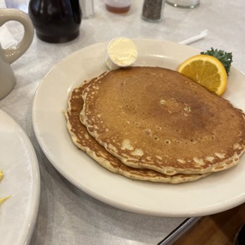 Elmo's Diner - 2 Piece Plain Pancakes - Diners Near Me - Durham, North Carolina