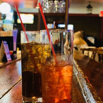 Huron River Inn BAR-b-q - Vodka & Cranberry Jack & Coke - Barbeque Near Me - Rockwood, Michigan Huron River Inn BAR-b-q - Vodka & Cranberry Jack & Coke - Barbeque Near Me - Rockwood, Michigan