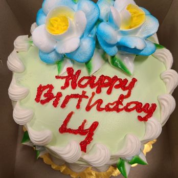 Van's Bakery - Small pandan coconut cake $25 feeds 4 to 5 ppl - Bakeries Near Me - Westminster, California