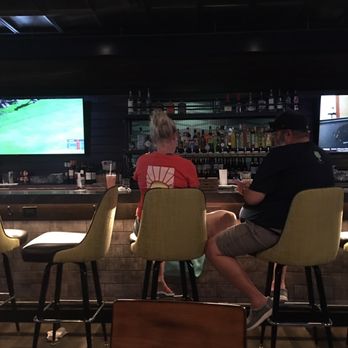 Arni's - Brownsburg - American Near Me - Brownsburg, Indiana