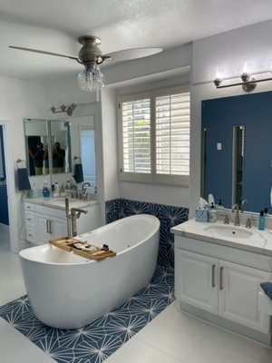 Bathroom Remodel - Elevate your daily routine with our top-notch bathroom remodels! With over 20 years of experience, we excel in creating the bathroom of your dreams. Where luxury meets functionality, from elegant vanities to spa-like showers we can turn your vision into reality. You can trust us for quality workmanship, on-time delivery, and a bathroom that suits your style. Contact us today for your free consultation! Bathroom Remodel - Elevate your daily routine with our top-notch bathroom remodels! With over 20 years of experience, we excel in creating the bathroom of your dreams. Where luxury meets functionality, from elegant vanities to spa-like showers we can turn your vision into reality. You can trust us for quality workmanship, on-time delivery, and a bathroom that suits your style. Contact us today for your free consultation!