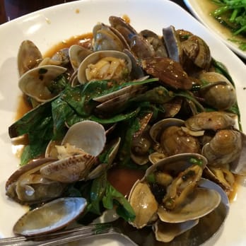Dumpling House - 九层塔海瓜子 Baby clams with basil - Noodles Near Me - Cambridge, Massachusetts Dumpling House - 九层塔海瓜子 Baby clams with basil - Noodles Near Me - Cambridge, Massachusetts