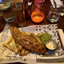 Ye Olde Cheshire Cheese - Fish & Chips
