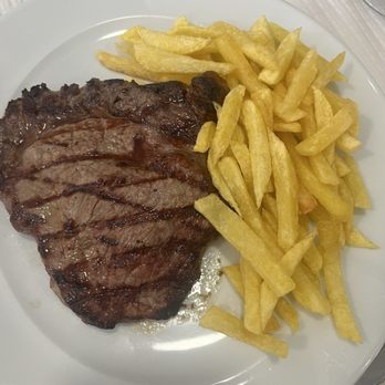O Leque - Steak and fries - Restaurants Near Me - Ourém, 14
