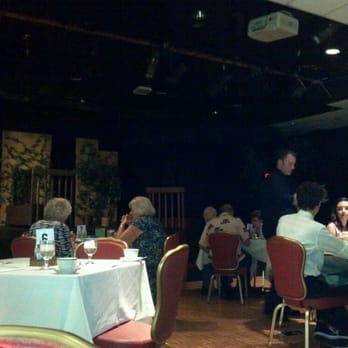 Harlequin Dinner Theater - people seated at tables - Dinner Theater Near Me - San Antonio, Texas