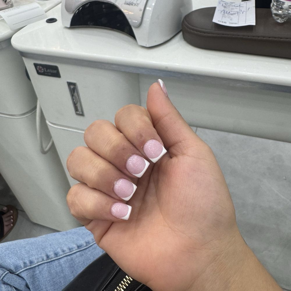 Venetian Nail Lounge - Short French tip - Nail Salons Near Me - Surprise, Arizona Venetian Nail Lounge - Short French tip - Nail Salons Near Me - Surprise, Arizona