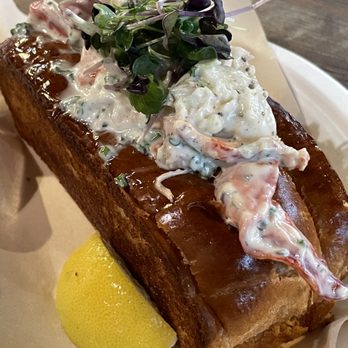 Lobster Lab - XL lobster roll - Sandwiches Near Me - Carlsbad, California Lobster Lab - XL lobster roll - Sandwiches Near Me - Carlsbad, California