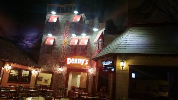 Denny's by null