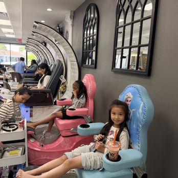 Daisy Nails - Nail Salons Near Me - Lancaster, California Daisy Nails - Nail Salons Near Me - Lancaster, California