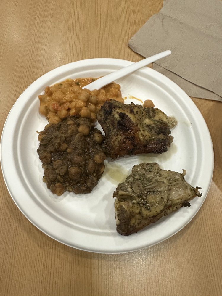 Food from Porter - Kresge Dining Hall