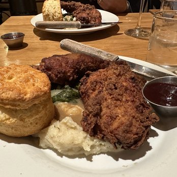Commoner & Co - A plate of deliciousness. Awesome fried chicken and a killer biscuit. - Cocktail Bars Near Me - Tucson, Arizona Commoner & Co - A plate of deliciousness. Awesome fried chicken and a killer biscuit. - Cocktail Bars Near Me - Tucson, Arizona
