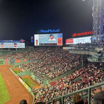 Fenway Park - Stadiums & Arenas Near Me - Boston, Massachusetts Fenway Park - Stadiums & Arenas Near Me - Boston, Massachusetts