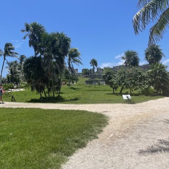 Zona Arqueológica de Tulum - Landmarks & Historical Buildings Near Me - Tulum, ROO